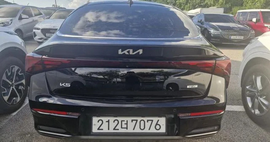 Kia K5 