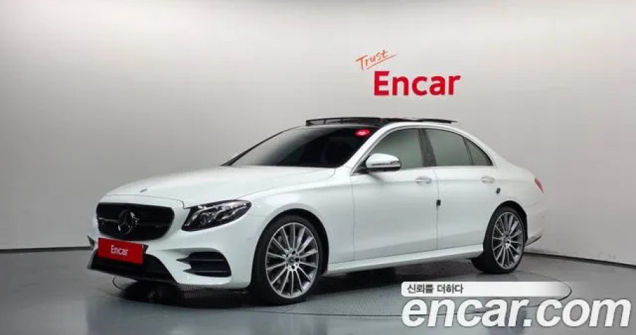 Mercedes-Benz E-Class 