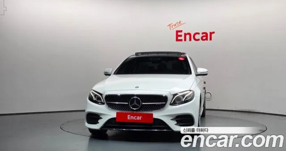 Mercedes-Benz E-Class 