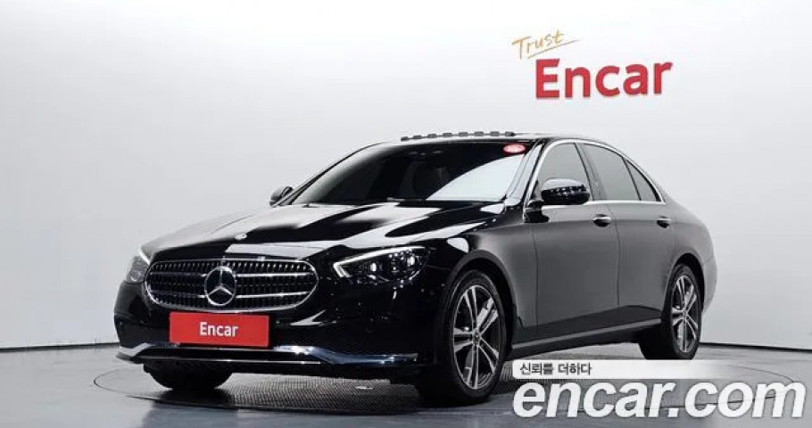 Mercedes-Benz E-Class 