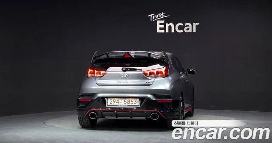 Hyundai Veloster 