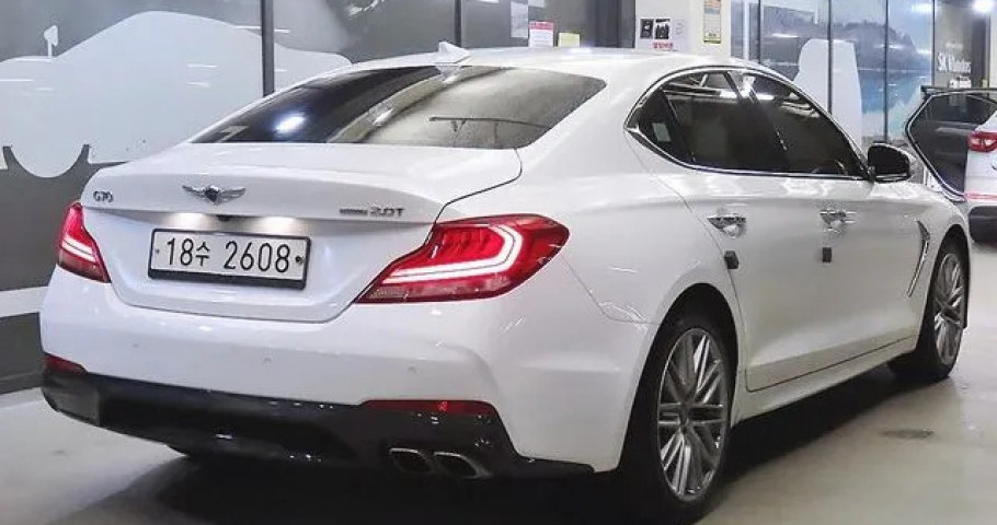 Genesis G70 