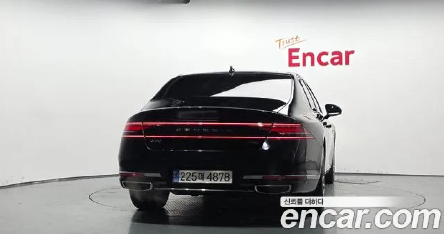 Genesis G90 