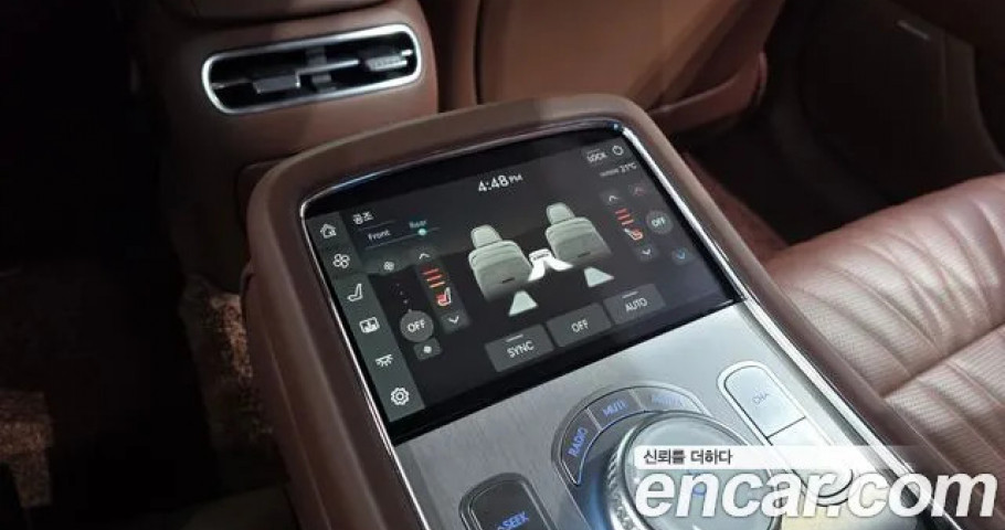 Genesis G90 