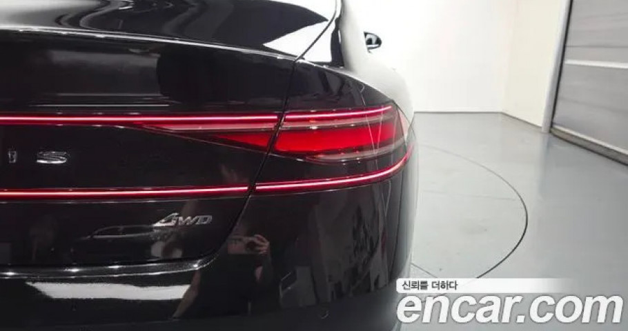 Genesis G90 