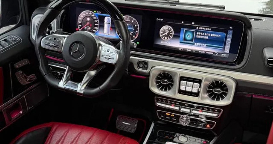 Mercedes-Benz G-Class 