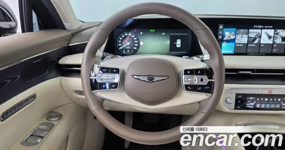 Genesis G90 
