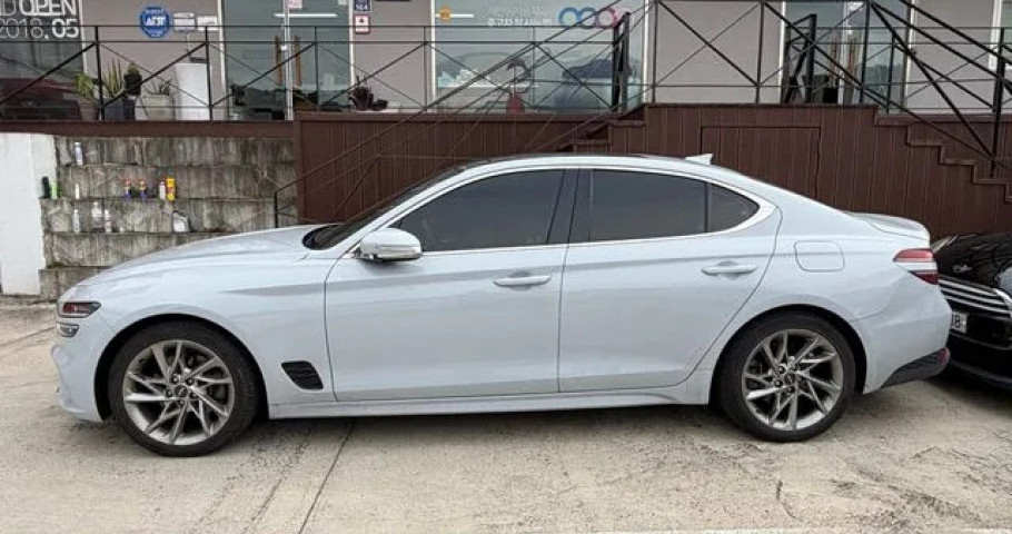 Genesis G70 