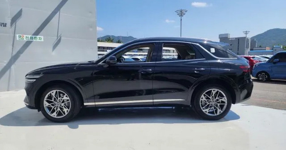 Genesis Gv70 