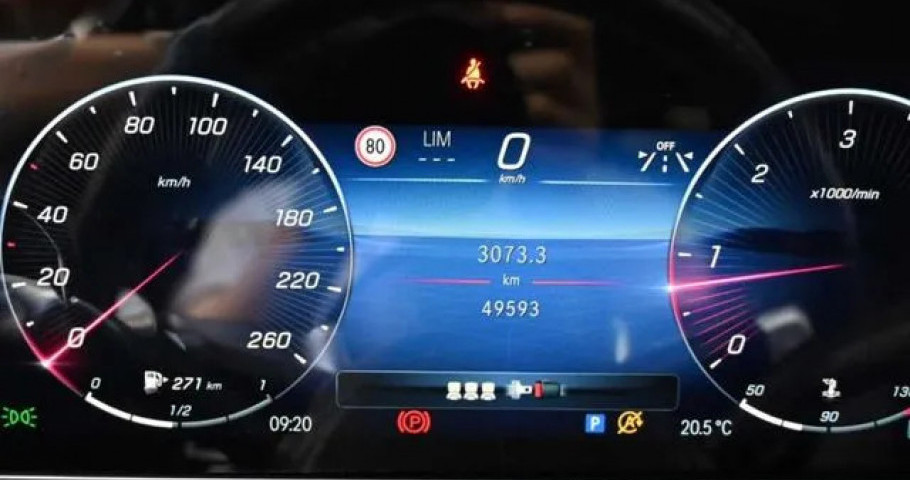 Mercedes-Benz S-Class 