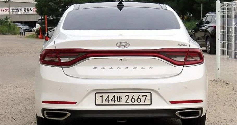 Hyundai Grandeur 