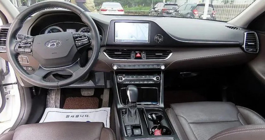 Hyundai Grandeur 