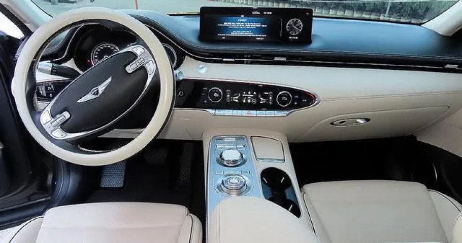 Genesis Gv70 