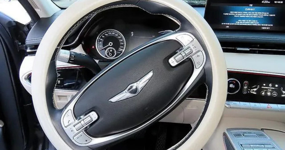 Genesis Gv70 