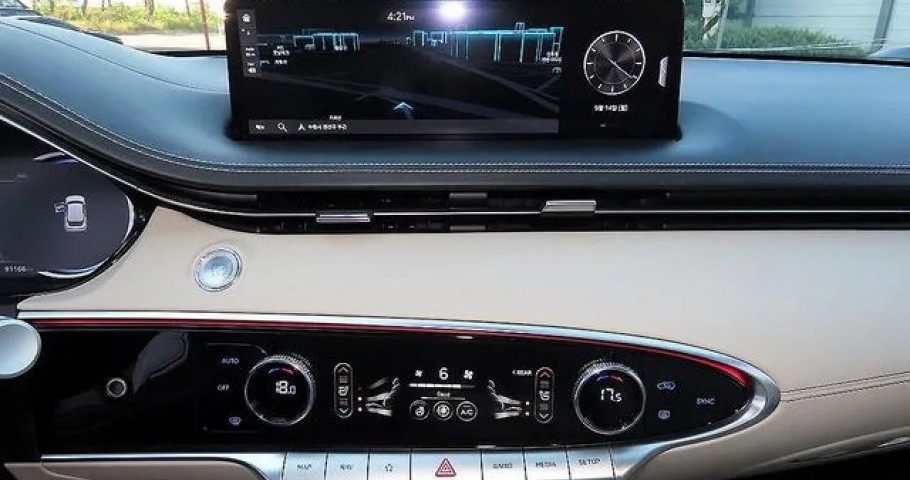 Genesis Gv70 