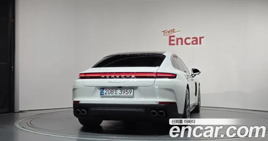 Porsche Panamera 