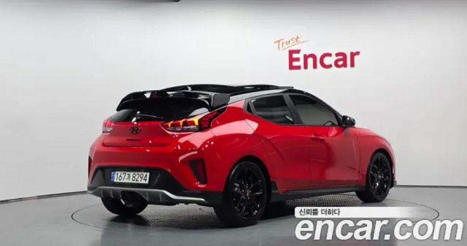Hyundai Veloster 