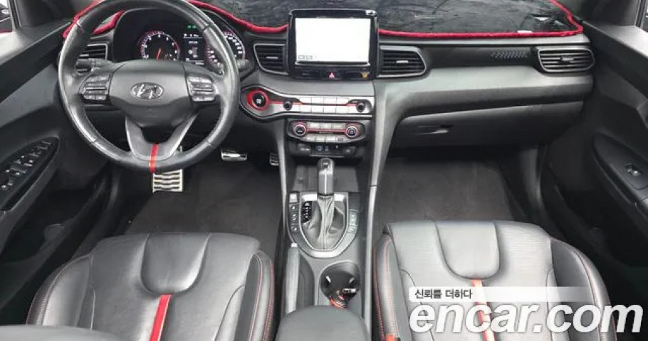 Hyundai Veloster 