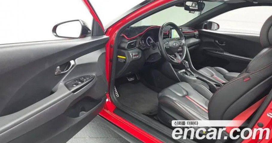 Hyundai Veloster 
