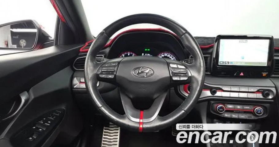 Hyundai Veloster 