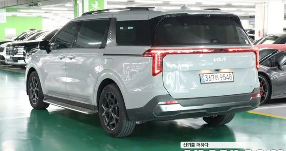 Kia Carnival 