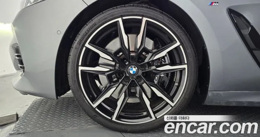 Bmw 8-Series 