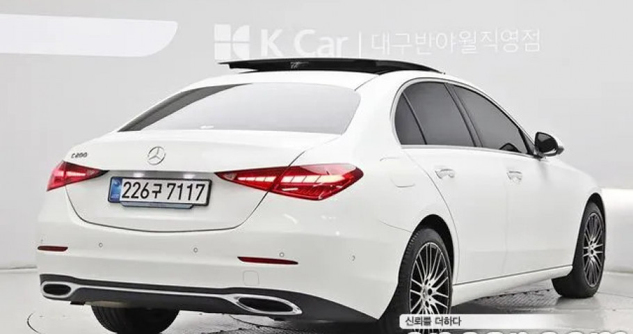 Mercedes-Benz C-Class 