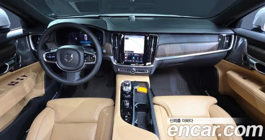 Volvo V90 