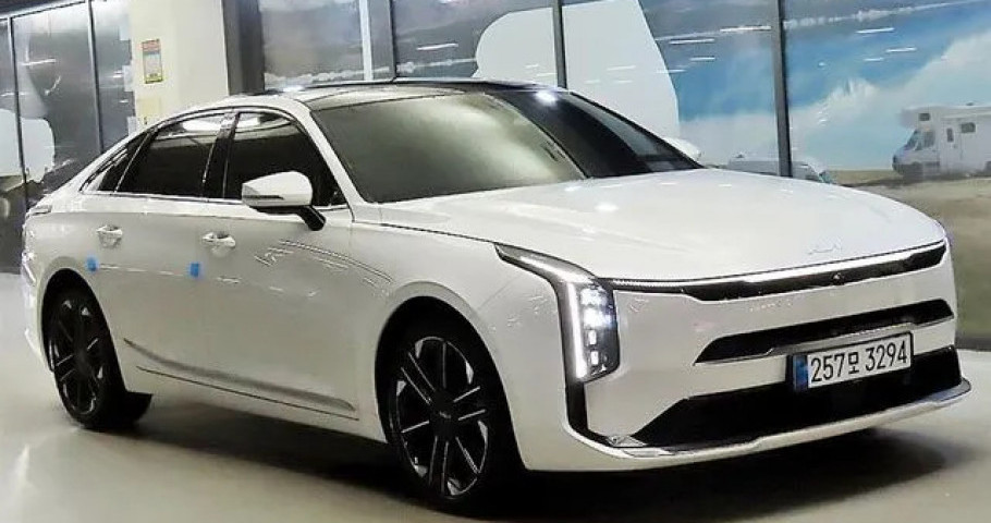 Kia K8 