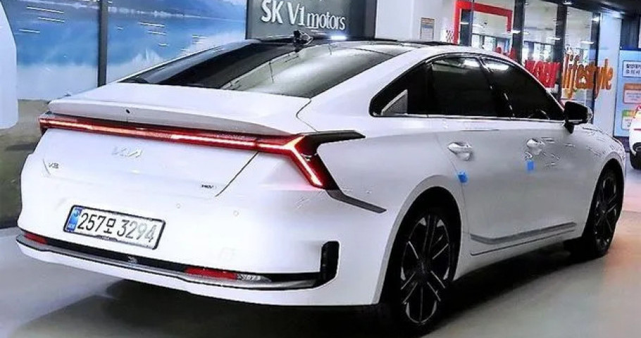 Kia K8 