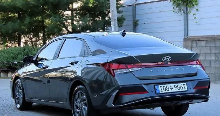 Hyundai Avante (Elantra) 