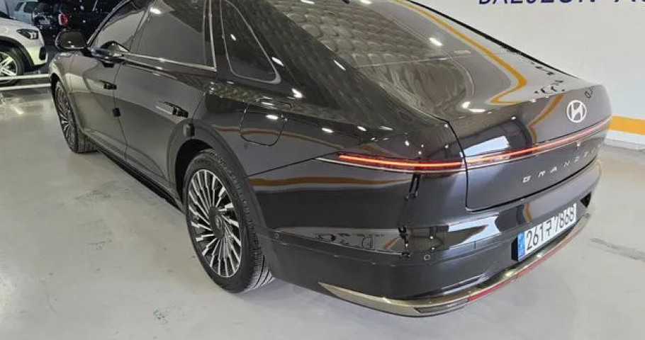 Hyundai Grandeur 