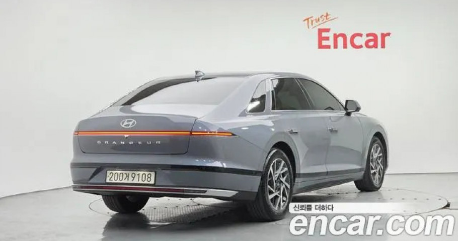 Hyundai Grandeur 