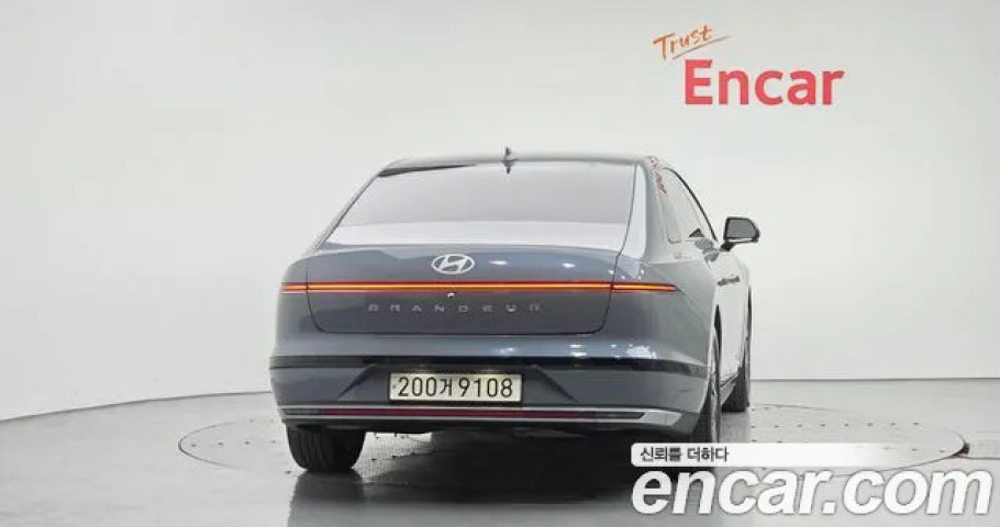 Hyundai Grandeur 