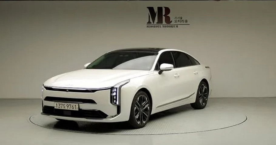 Kia K8 