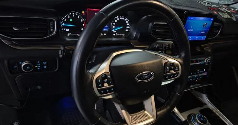 Ford Explorer 
