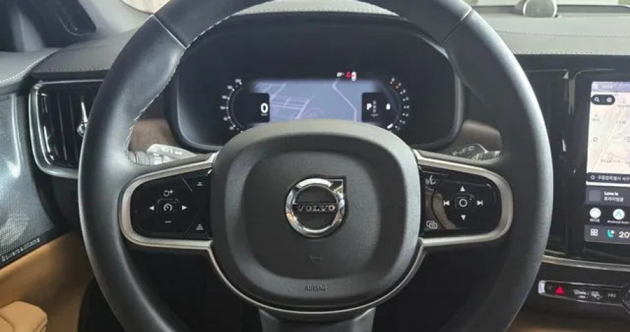 Volvo V90 