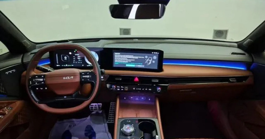 Kia K8 