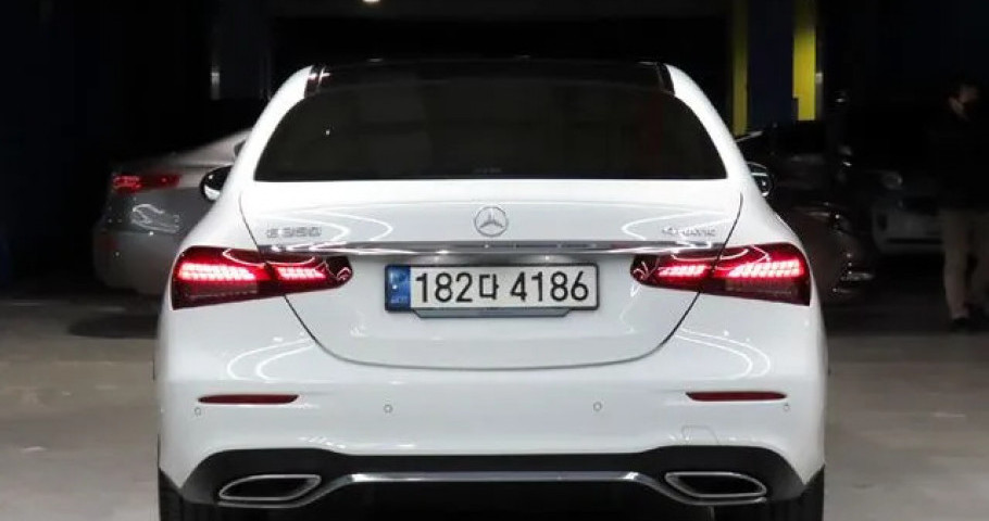 Mercedes-Benz E-Class 