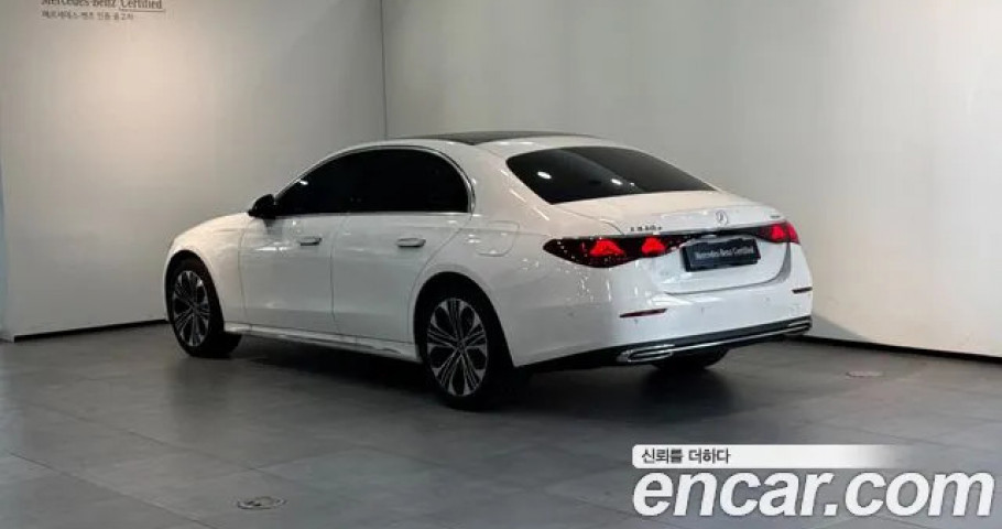 Mercedes-Benz E-Class 