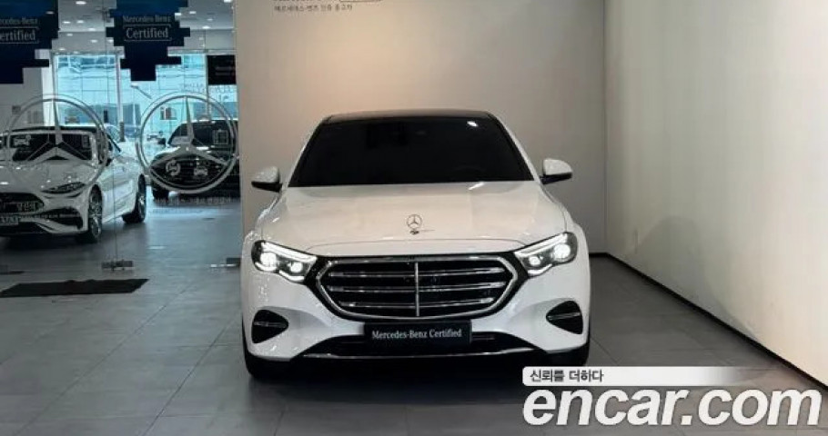 Mercedes-Benz E-Class 