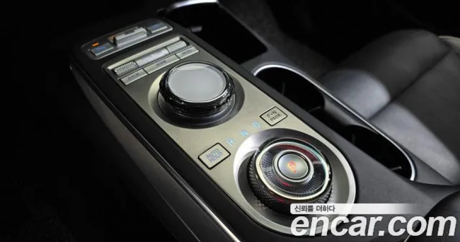 Genesis Gv70 