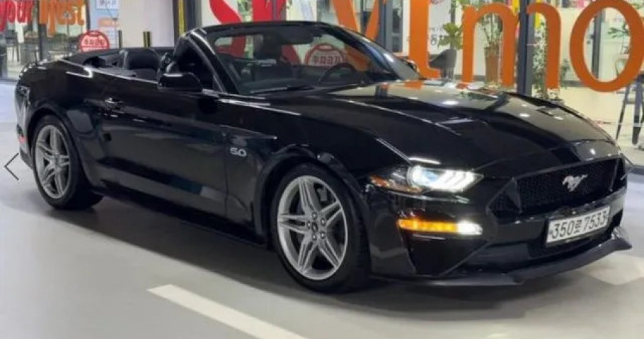 Ford Mustang 