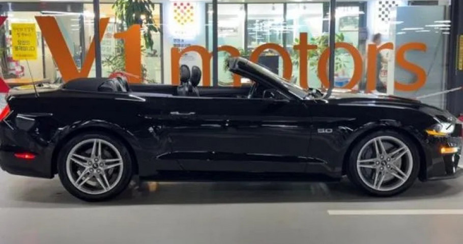 Ford Mustang 