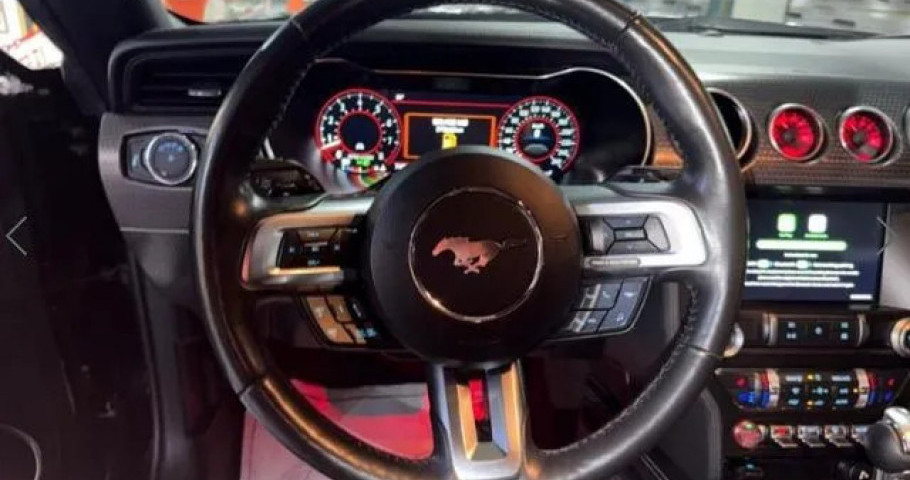 Ford Mustang 