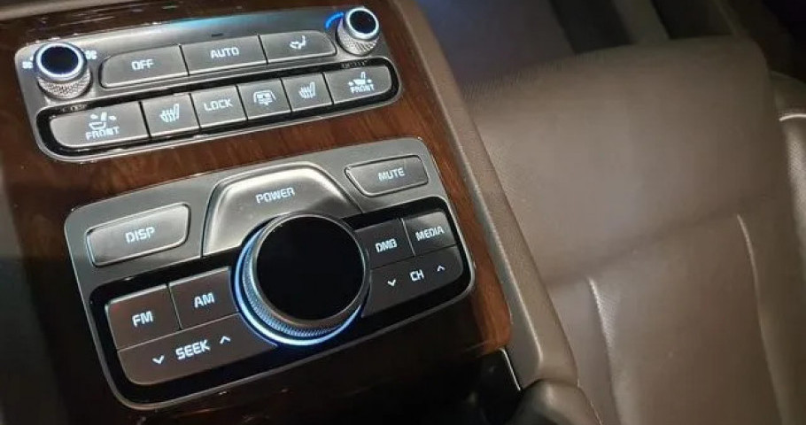 Kia K9 