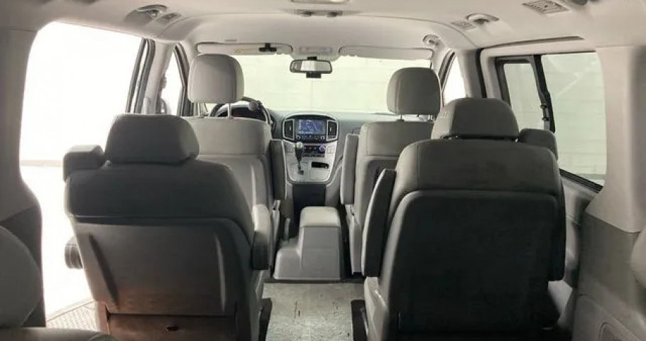 Hyundai Starex 