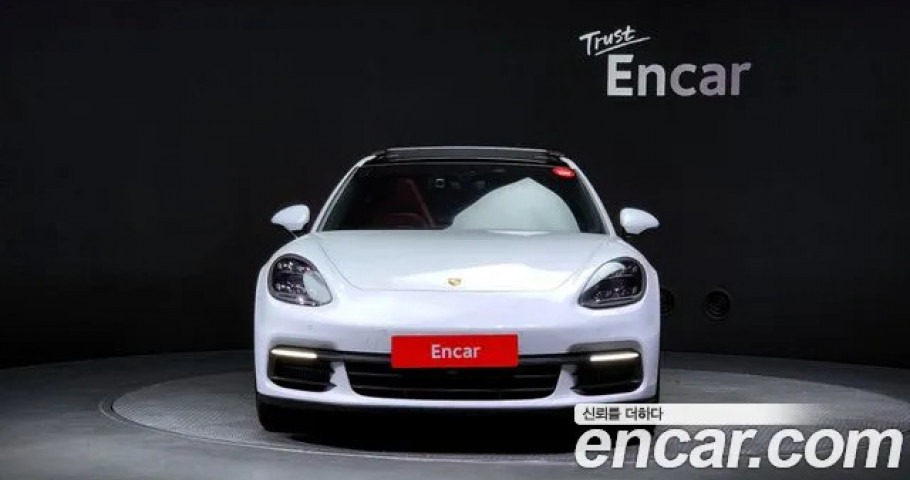 Porsche Panamera 