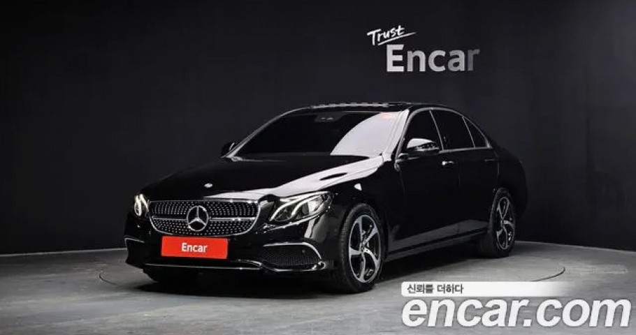 Mercedes-Benz E-Class 