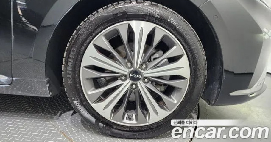 Kia K8 